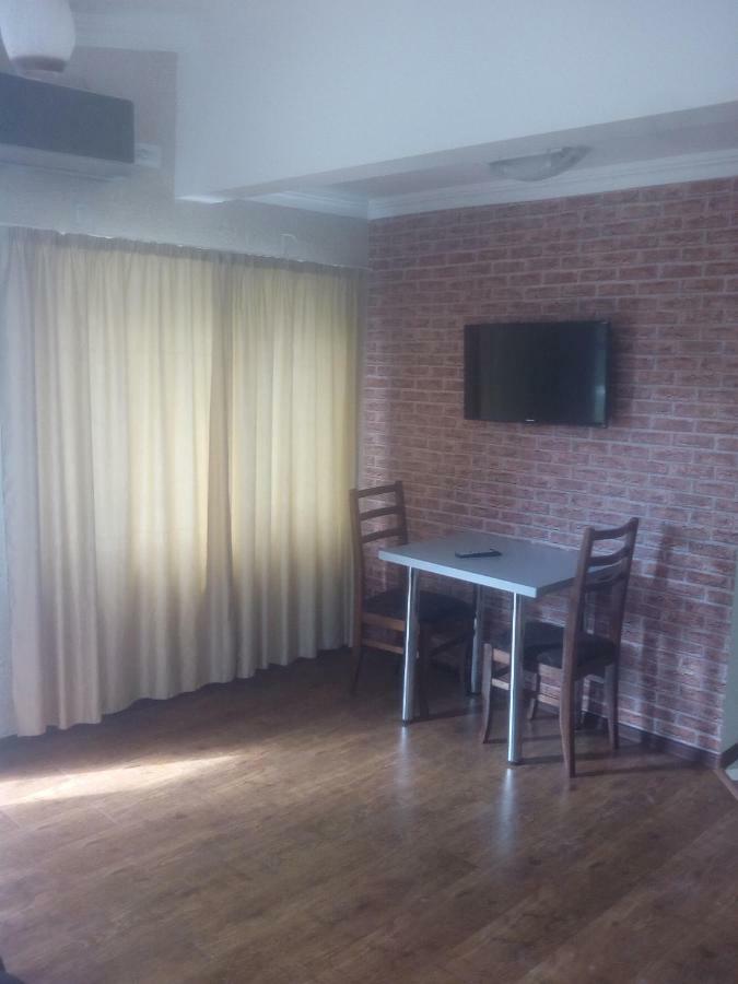 Malu Villa Kutaisi Exteriör bild