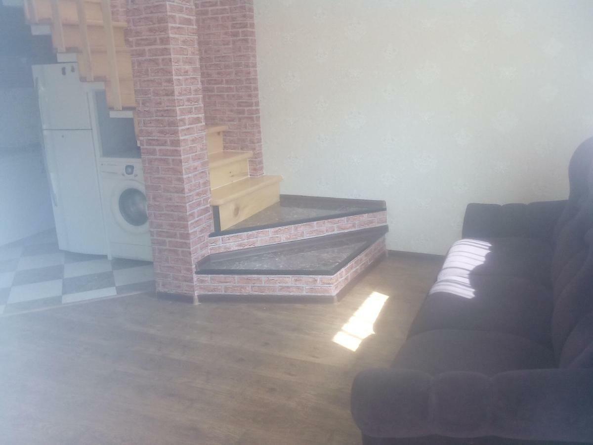 Malu Villa Kutaisi Exteriör bild