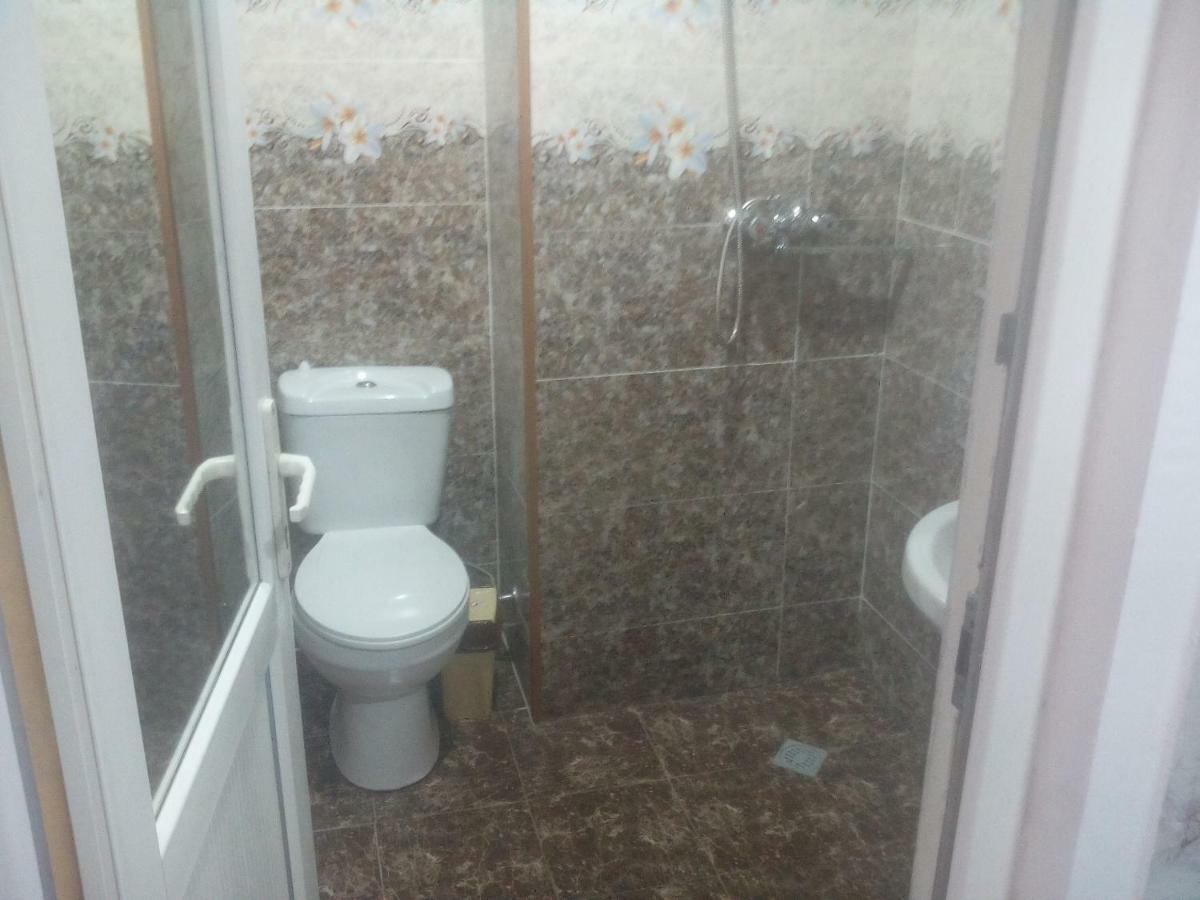 Malu Villa Kutaisi Exteriör bild